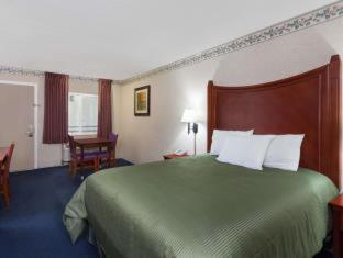 Travelodge By Wyndham Orange County Airport/ Costa Mesa Rom bilde